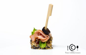 Хапки със свинско филе и маслина